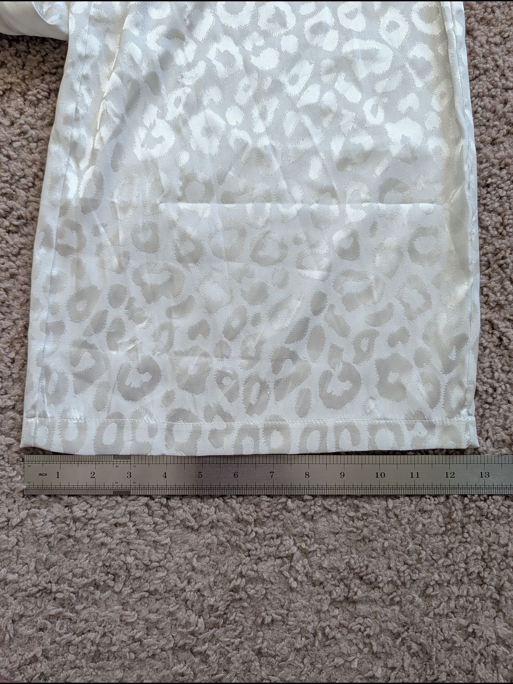 Nasty Gal Womens White Silky Wide Leg Lightweight Leopard Print Pants Size 6 - Picture 9 of 9